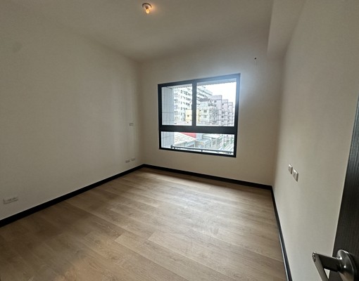 新成屋兩衛浴平面車位社宅可租補 - Image 1