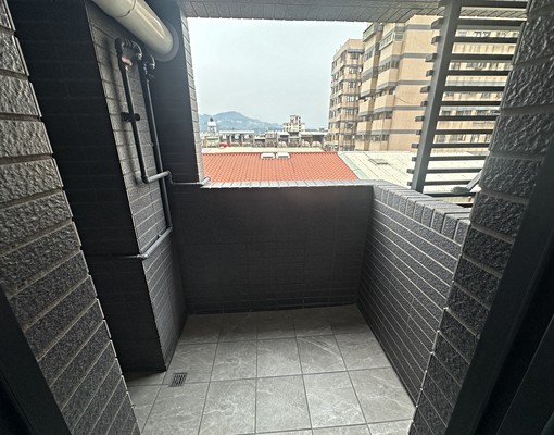 新成屋兩衛浴平面車位社宅可租補 - Image 8