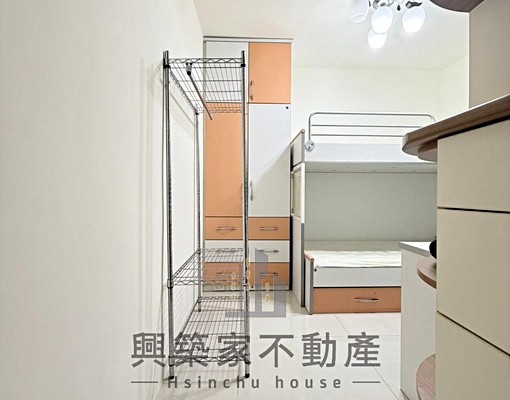 W巨城商圈｜外商首選歐德裝潢美宅三改二房｜含車位 - Image 5
