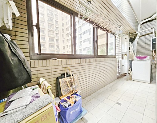 北大特區【北美館】面校園永久棟距綠樹美景4房車-永慶何亞凡 - Image 7