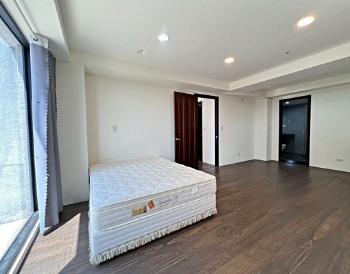 西屯近水湳市場｜捷運宅｜三房樓中樓｜南北座向｜雙平面車位 - Image 6