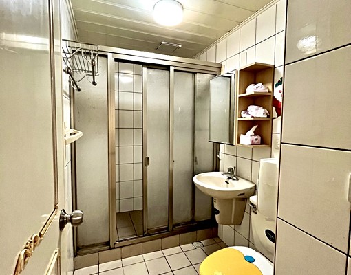 新店中央路電梯華廈|2房2廳|實用空間大|免追垃圾車代收包裹 - Image 5