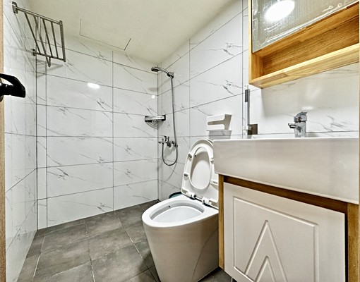 中國醫一中商圈中友百貨旁電梯2房可寵~ - Image 8