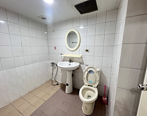 陽明優質明星學區*大四房出租(含管理費)可租補 - Image 14