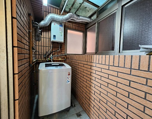 A8長庚｜九揚報喜｜挑高全配4房｜租金含管｜可入籍報稅 - Image 11