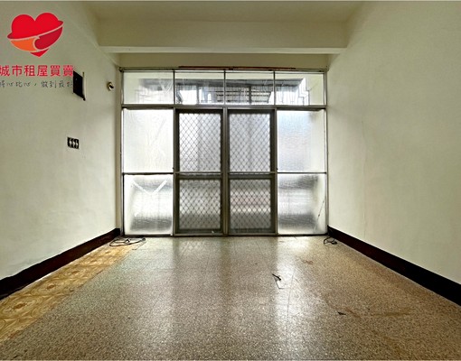 【城市租屋】整棟透天、進德國小、一中、樂成宮、秀泰 - Image 8