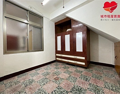 【城市租屋】整棟透天、進德國小、一中、樂成宮、秀泰 - Image 5