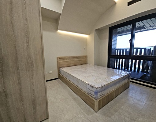 馬姐管家高雄火車站興富發博愛全新三房平車家具.家電齊全 - Image 4