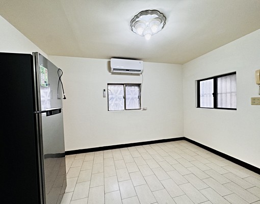 ⭐️信義區吳興街🏢在家門直看101煙火🏠家具齊全⭐️ - Image 4