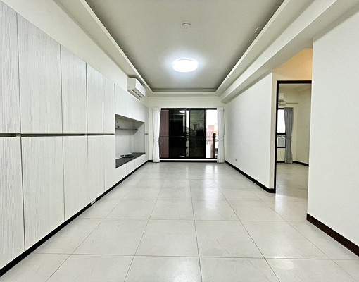 中興大學忠孝學府✨系統櫃裝潢三房含管平面車位❤️單純社區❤️ - Image 1