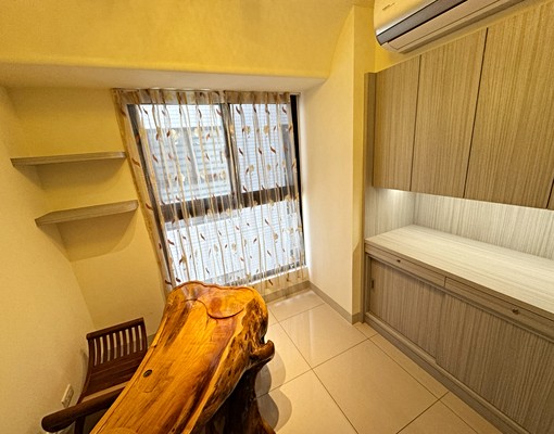 三多商圈/濱海3房2衛/溫馨裝潢/全套傢俱家電/平面車位 - Image 9