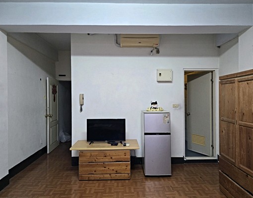 自租台中路套房飲水機網路第四台垃圾處里 - Image 3