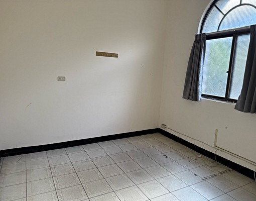 透天1+2+B1近土城捷運站 - Image 11