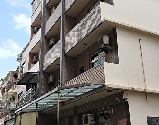 關新光復路明亮通風全新床墊免費瓦斯省電費 - Image 1