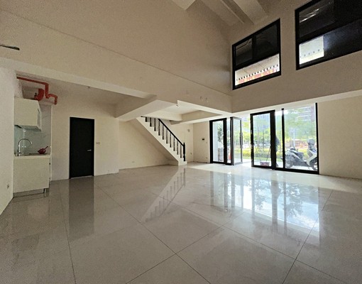 ⭐️國鉅富樓中樓金店面⭐ - Image 9