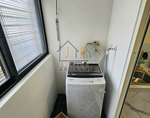 羅蘭/可寵/陽台/龍山寺站15分鐘/華翠大橋/西園路/代收垃 - Image 9