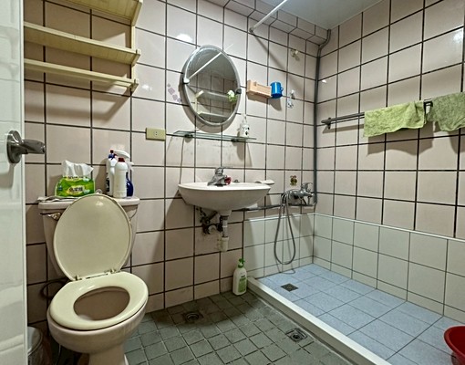 ⭐️可租補大空間採光良好以家庭為主⭐️ - Image 11