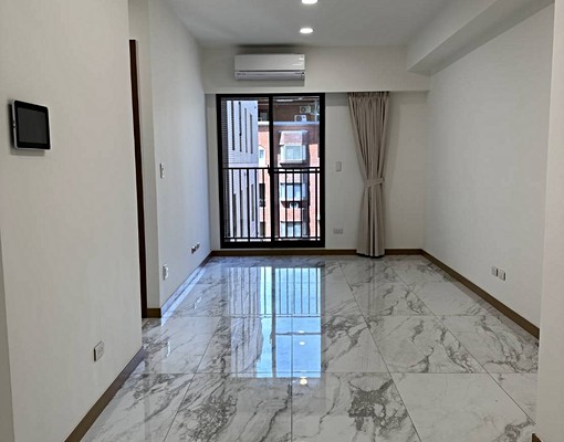 近小巨蛋敦北南京新成屋~交通便利有陽台質感佳 - Image 1