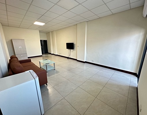 仁美國小💖有客廳💥臨路大陽台獨洗曬🎄12坪大套房 - Image 10