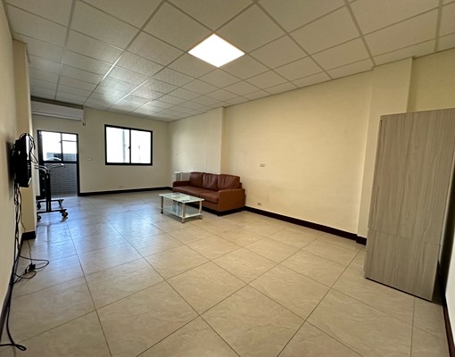 仁美國小💖有客廳💥臨路大陽台獨洗曬🎄12坪大套房 - Image 12