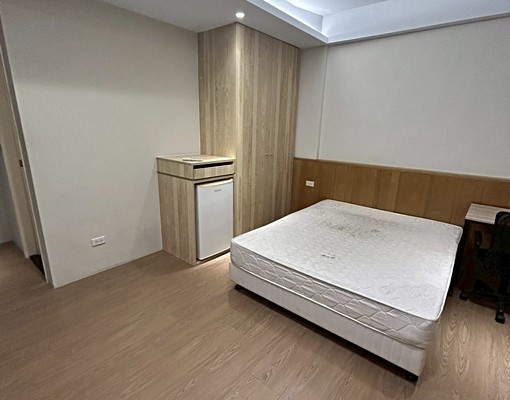 商校街套房出租｜近市區、包水台電、可租補 - Image 4