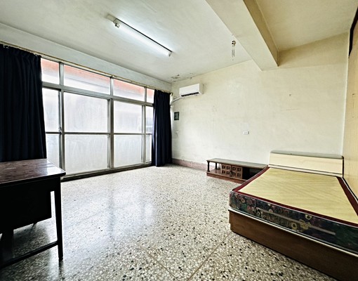 草屯市中心/草溪路透天雙層出租/四房兩衛/可申請租屋補助 - Image 5