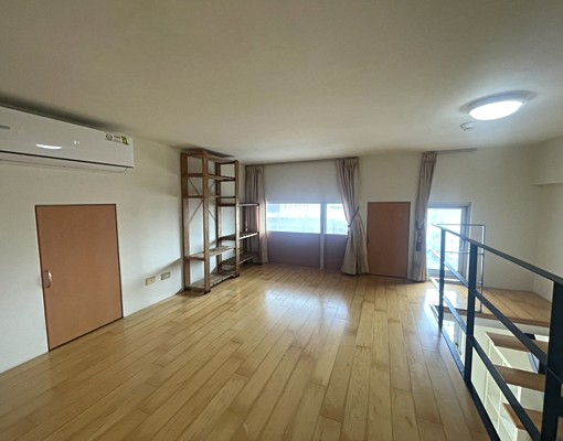 竹北家樂福旁｜伊摩登｜室內挑高｜高樓層採光優 - Image 9