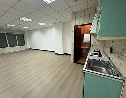 一樓店住兩用|超大使用空間|等你來看喔! - Image 5