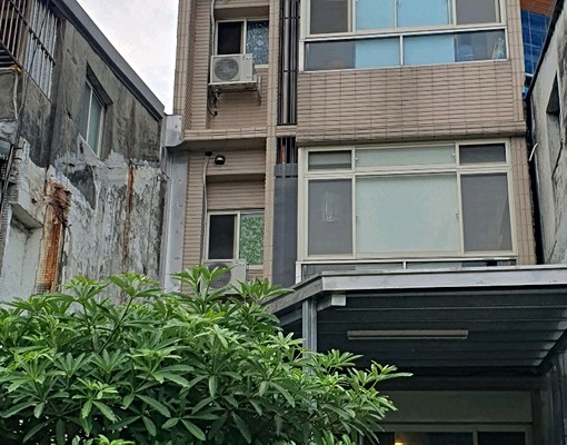 可租補+獨立陽台+代收垃圾+超新屋況+機車位 - Image 13