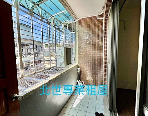 全聯旁-麟光捷運站-溫馨3房~屋況好-景觀101 - Image 10