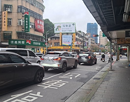 溝子口考試院二樓免爬高可多人租補 - Image 14