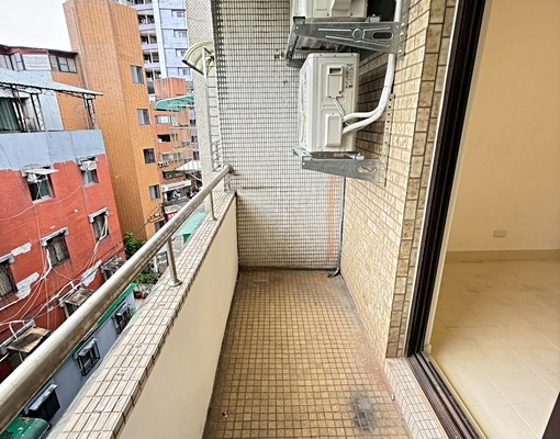全新整理.寵物友善.變頻冷氣.獨立雙陽台.廚房可煮 - Image 4