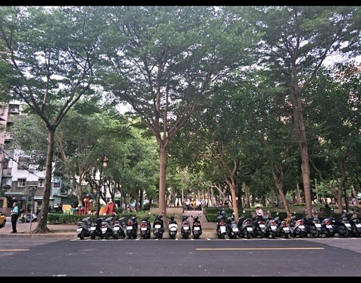近宏匯百貨機捷走路8分公園超商下樓就到 - Image 1