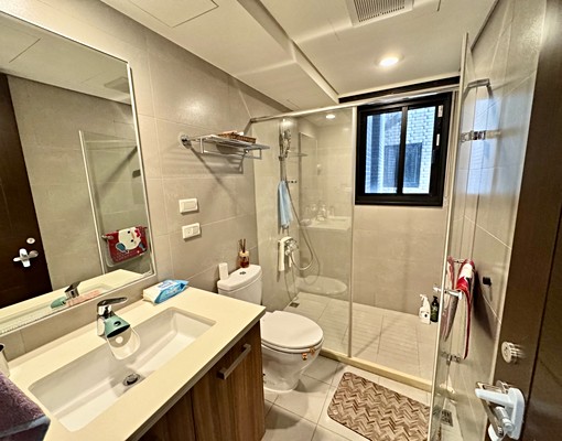 百萬裝潢大坪數四改三房/平面車位/高檔傢俱 - Image 12