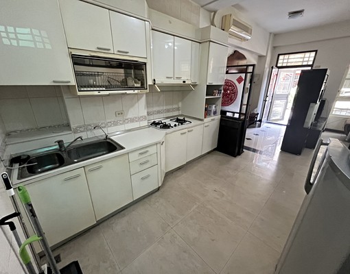 橘子🍊西屯路都會公園前🍊四樓別墅🍊3房含車管可寵可租補 - Image 4