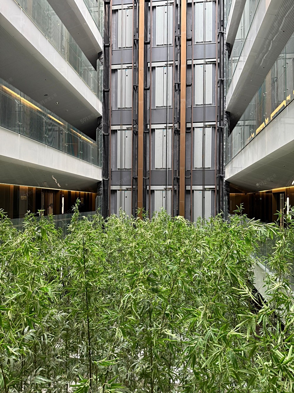 公共空間及電梯