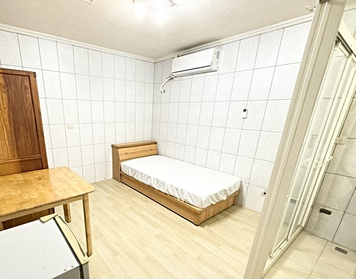龜山工業區單人小天地🌈靜巷無印風、全新地板 - Image 2