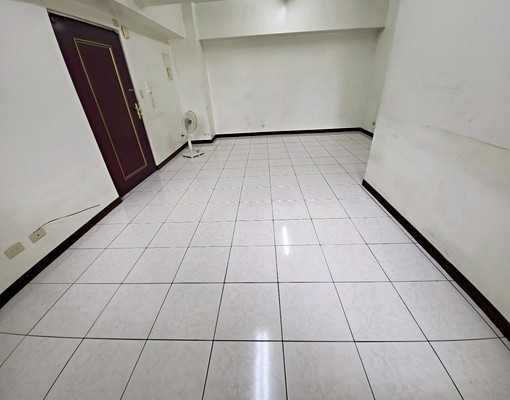 可租補板橋捷運~民族路~國泰街~哈佛名第~採光二房 - Image 5