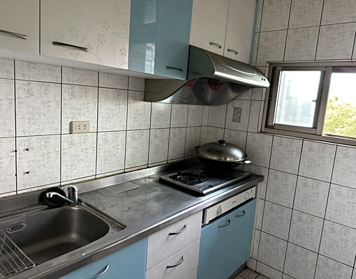 竹北高鐵東興路二段電梯透天住辦出租* - Image 12