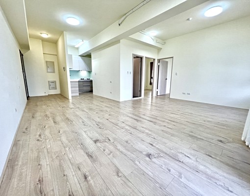 機捷新屋*好事多高樓層二房*附B1平車"可租補~可租補~ - Image 3