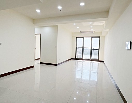 屋主自租全新裝潢超美視野A19旁三房兩廳雙衛含平車(仲介勿擾 - Image 6