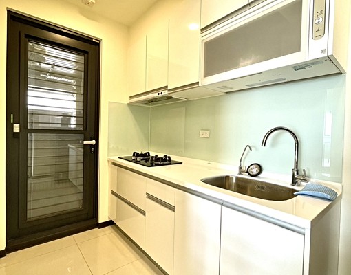 可租補!高鐵特區國家強棒家具家電全採光三房平車含管 - Image 13