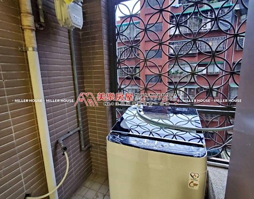 美樂*市政府*信義挑高可站1+1房*有陽台*租金含網/第四台 - Image 13