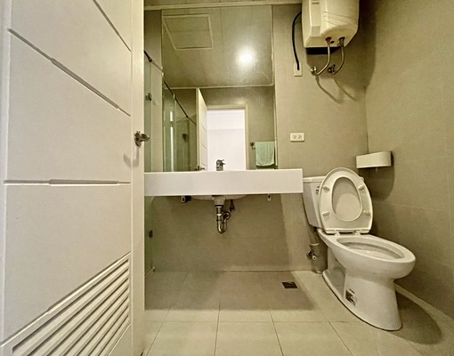 飯店式裝潢|一中商圈|台水台電|管理員|可租屋輔助|室內機車 - Image 7