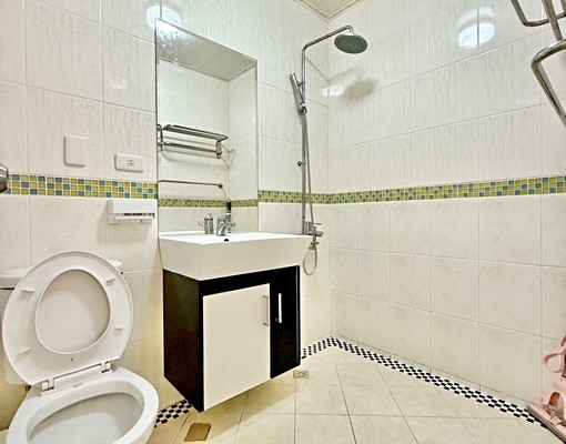 秀泰商圈3房地下室車位🔸近香湖公園/生活機能佳/免追垃圾車 - Image 10