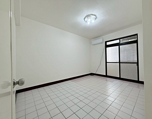 員山溫馨方正大四房(可租補) - Image 2