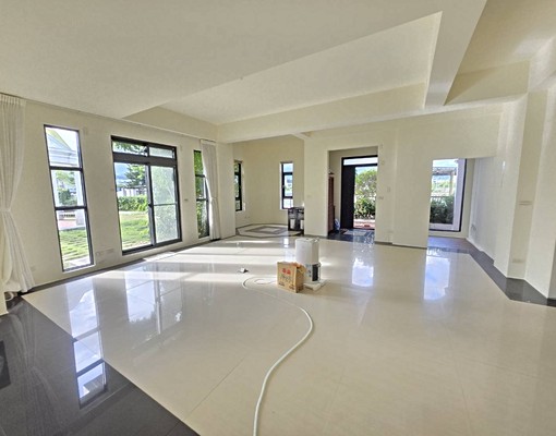 總裁行館社區有圍牆外人無法入內.清幽直觀雪山山脈˙招高管宿舍 - Image 1