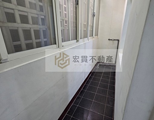 一層兩戶近新莊車站大坪數可養寵全新出租附流理台室內機車位 - Image 8