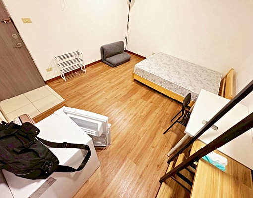 租補🔥5分鐘石牌站✦新裝潢木地板✦獨立洗衣機✦交大榮總首選 - Image 4