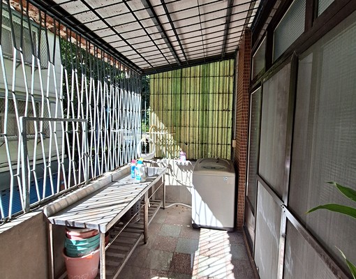 近板新/新埔/板橋捷運｜雅房+獨立陽台大空間｜整層徵女室友 - Image 10